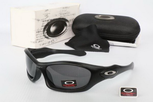 Oakley Boutique Sunglasses 102